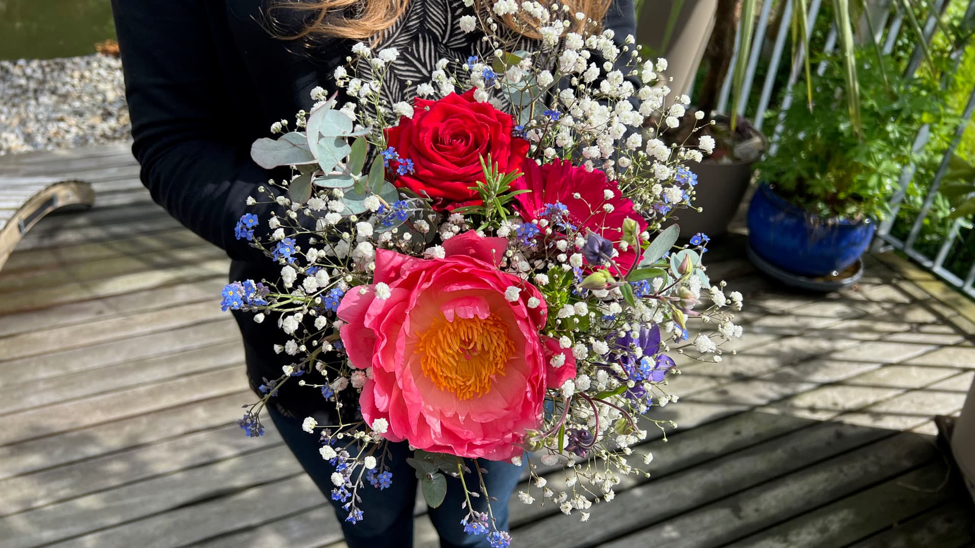 Junggesellinenabschied mit der Blume der Liebe