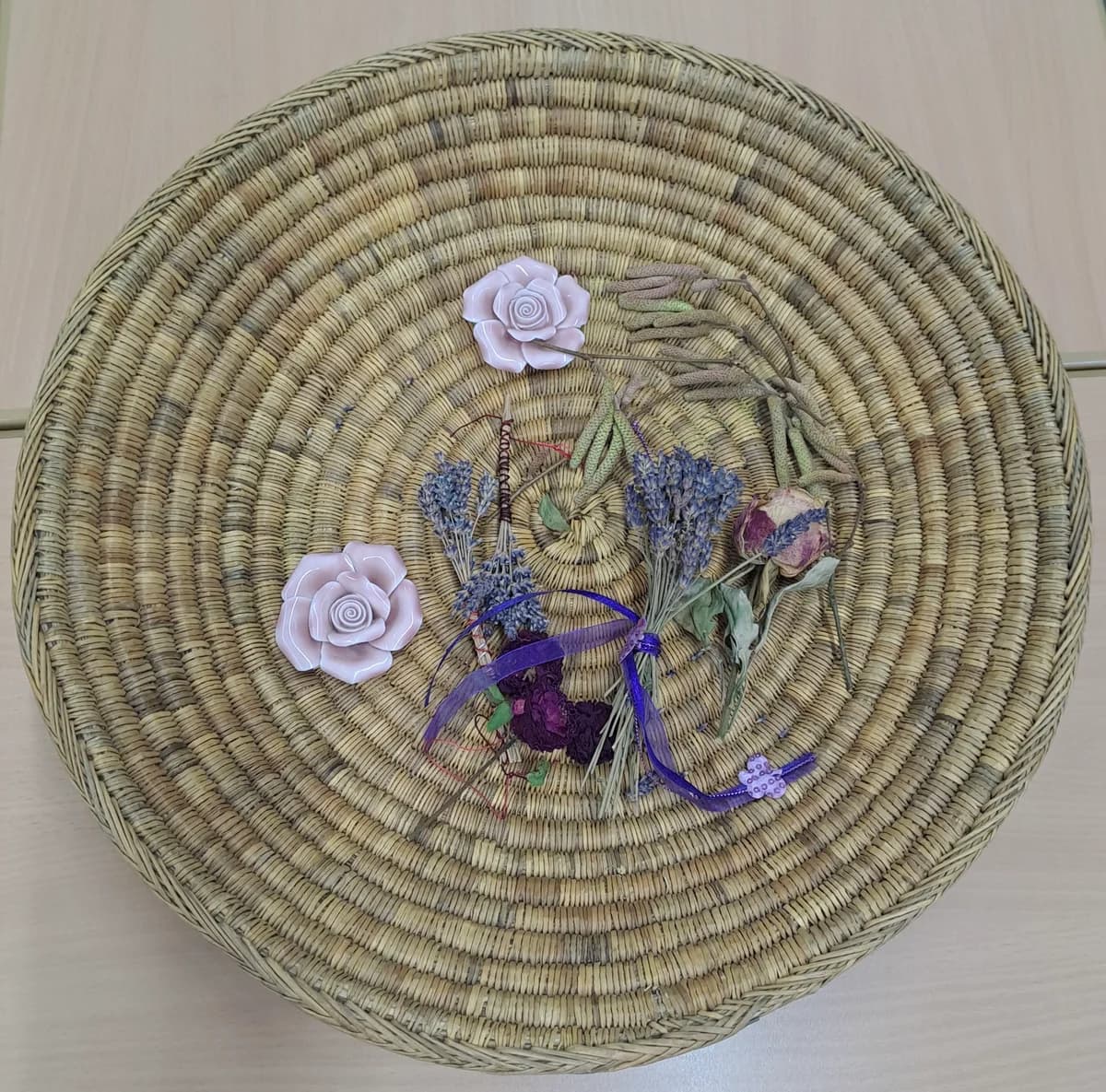 Workshop in der HLW Marienberg: Heilpflanzen - ihr Wesen, ihre Wirkung, ihre Verarbeitung ... Galeriebild 4